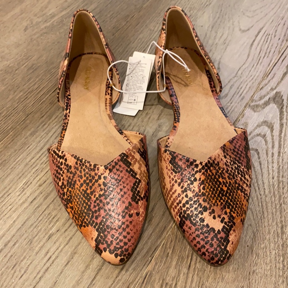 Old Navy Snakeskin Flats